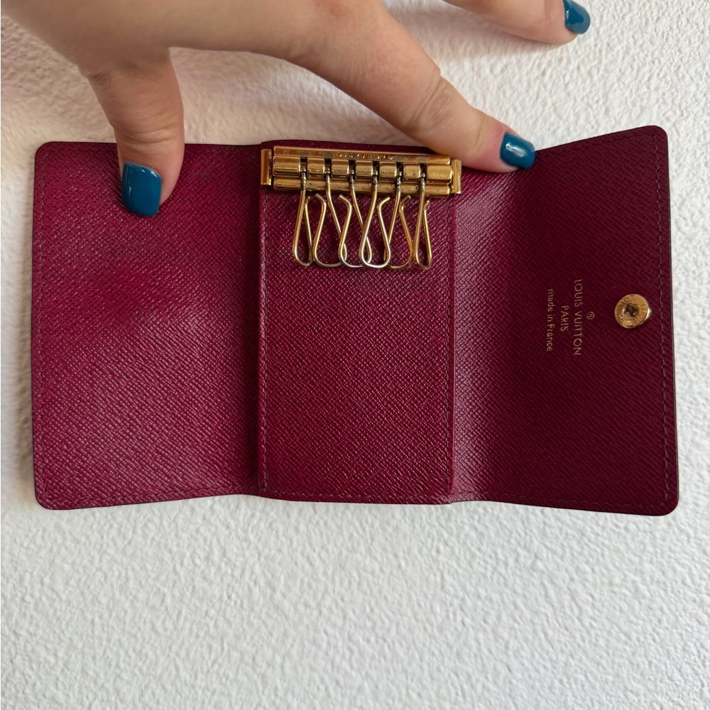 Louis Vuitton Brown and Tan Monogram 6-Key Holder - Picture 7 of 7